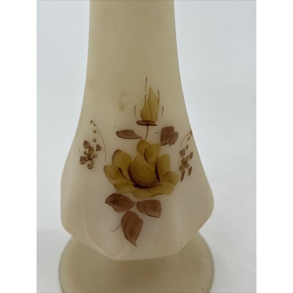 Fenton Vintage Custard Glass Bud Vase hand painted Brown Flower Signed 8 Inches - Picture 3 of 6